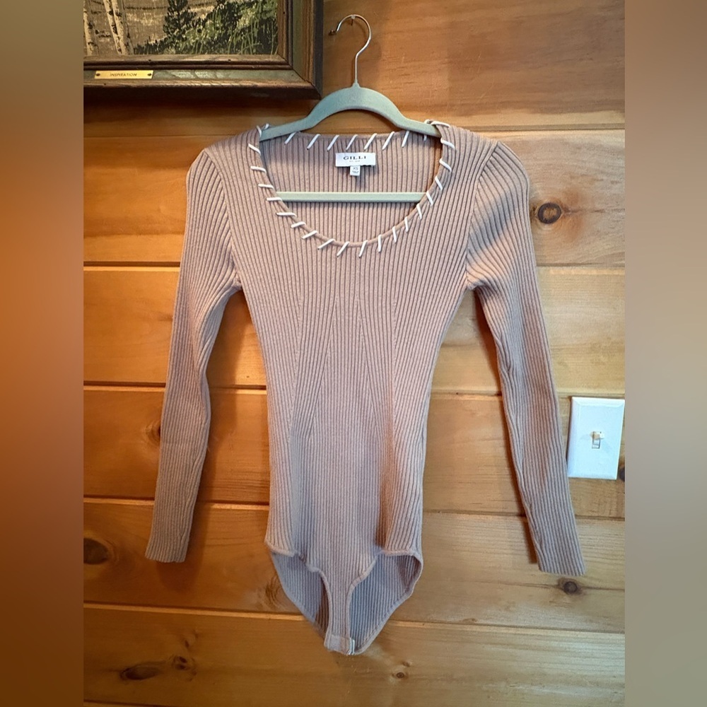 Gilli Ribbed Bodysuit in Tan size XS/S